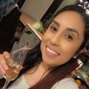 Meet your Posher, Cici